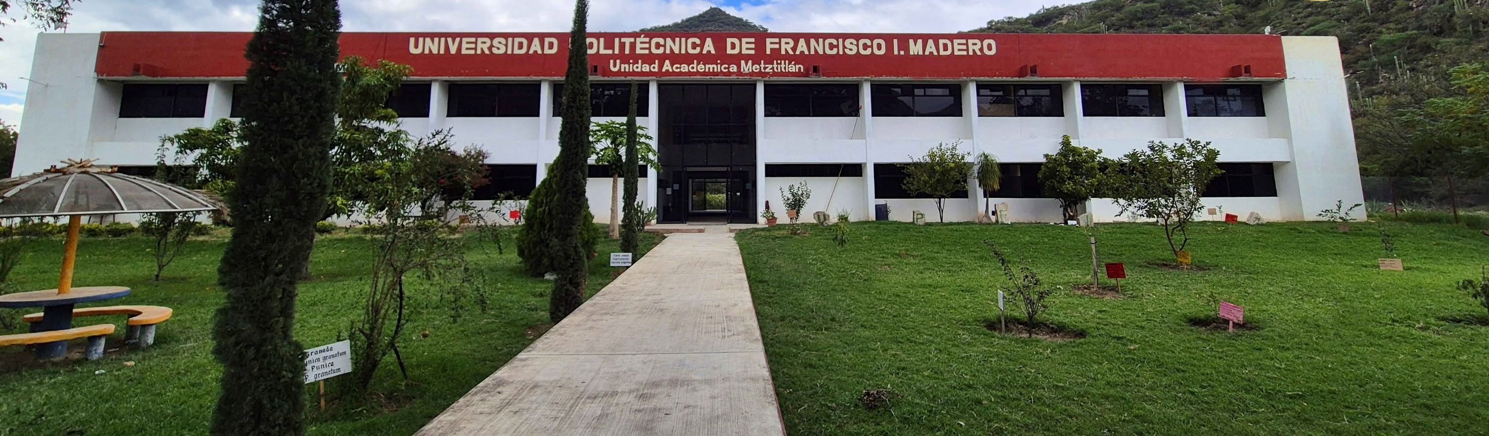 Fachada de la Unidad Académica Metztitlán